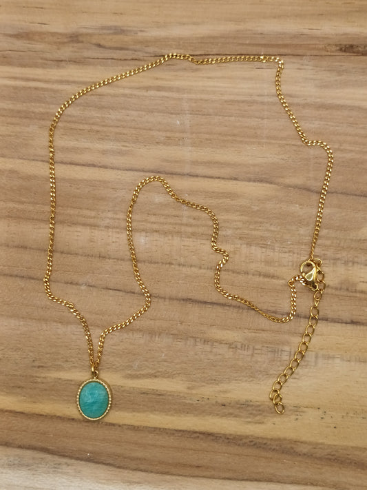 Collier en acier inoxydable doré avec pendentif en amazonite