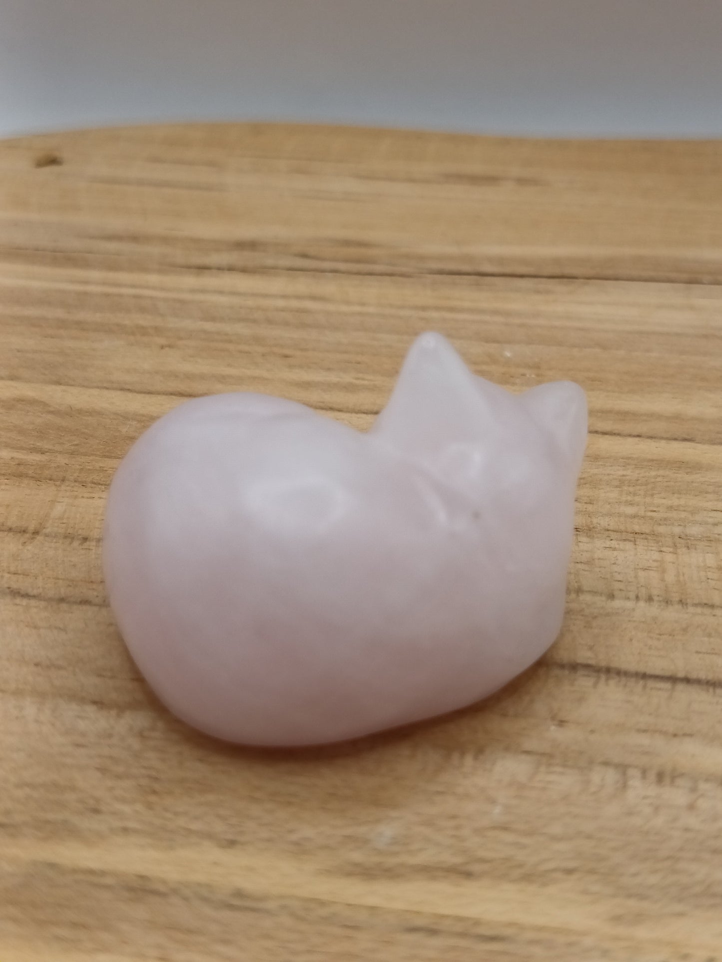Figurine chat en quartz rose